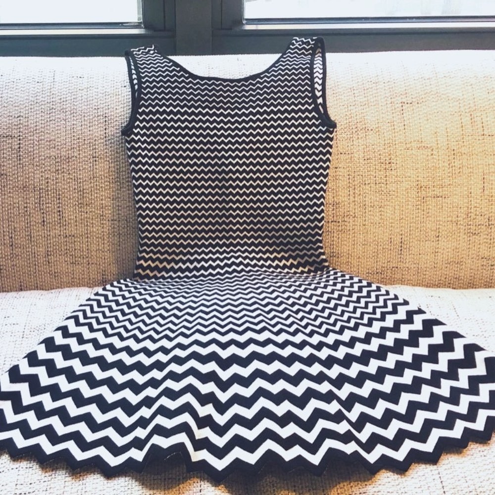 GiG Black & White Fitted Flare Knit Dress